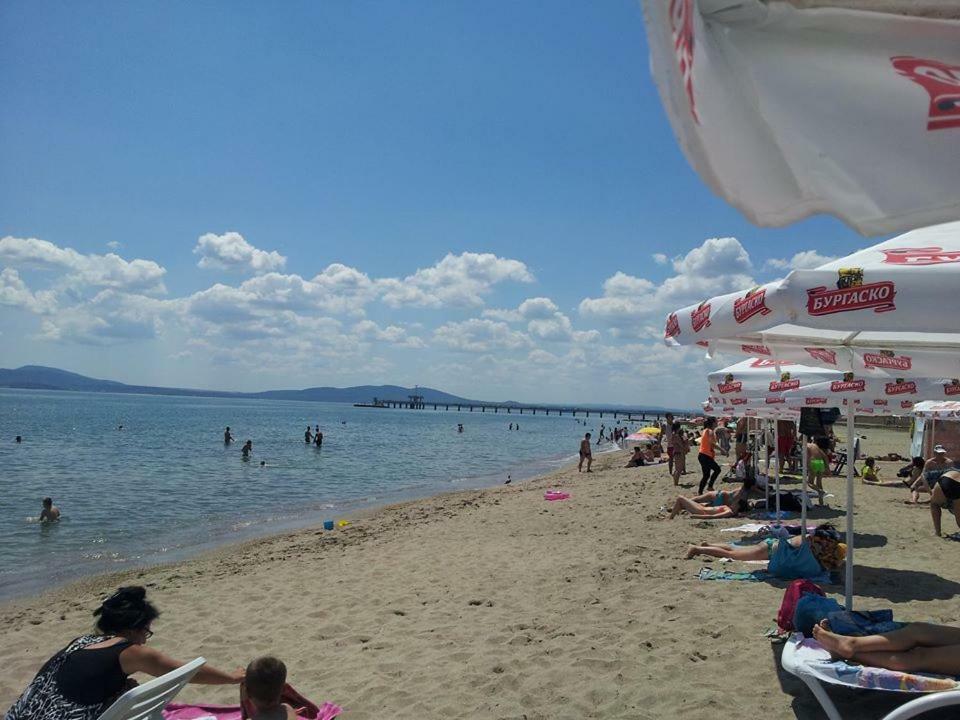Апартаменти Апартамент Frendship Burgas Екстер'єр фото